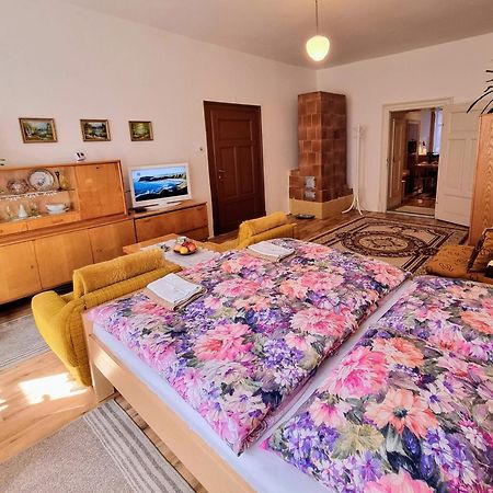 Apartment In A Historical House In The Center Of Levoča Exteriör bild