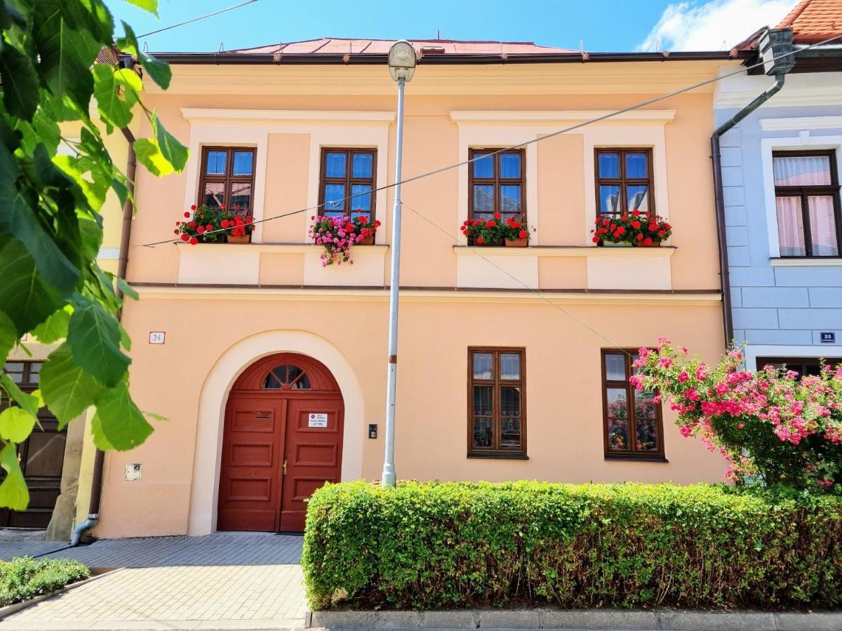 Apartment In A Historical House In The Center Of Levoča Exteriör bild